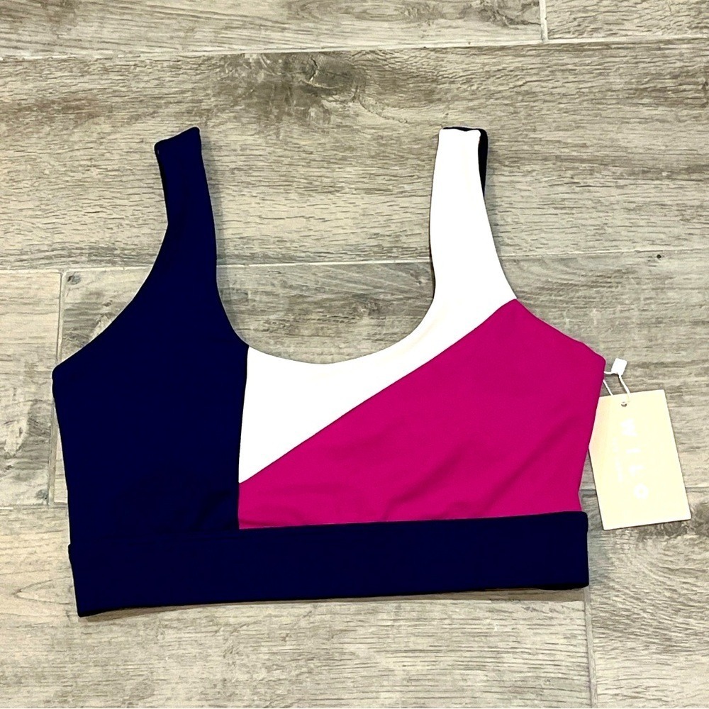 Wilo The Label Womens Size XS Color Block Navy Pink Yoga Sports Bra MSPR $48 NWT
